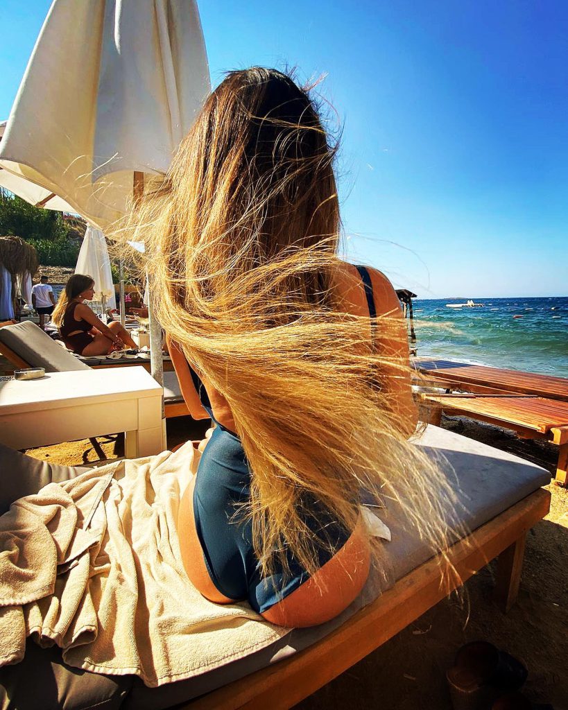 Tuğba Ekinci ardent ass