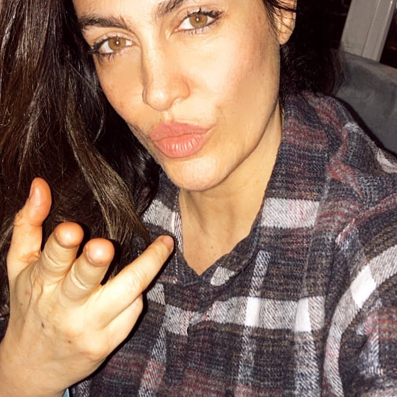 Tuğba Ekinci ardent bikini