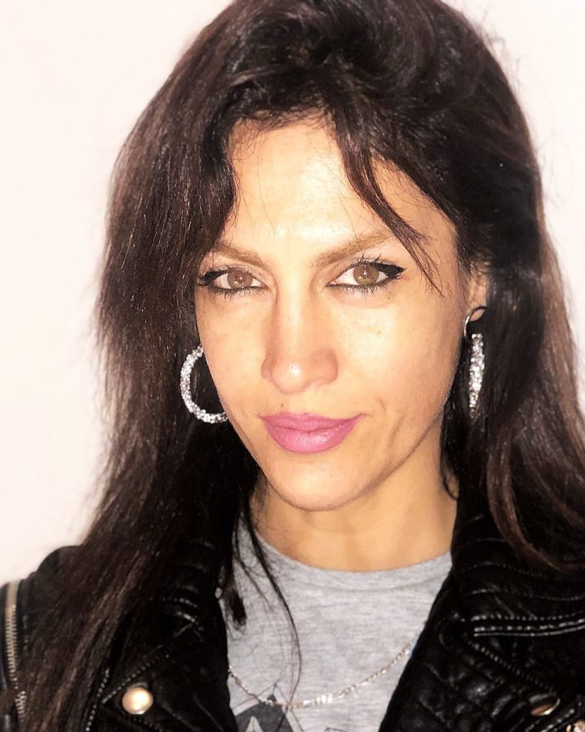 Tuğba Ekinci ardent hot