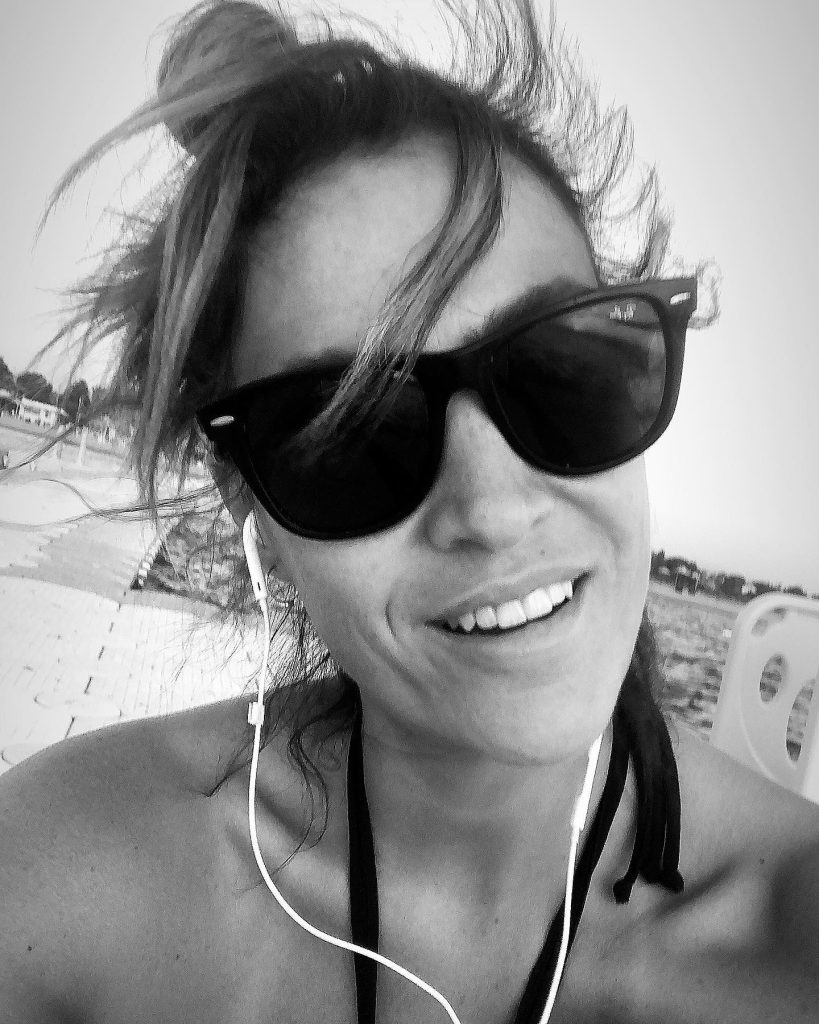 Tuğba Ekinci ardent hot photos