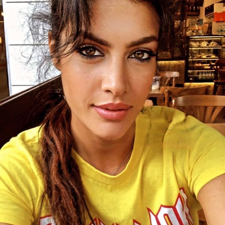 Tuğba Ekinci ardent naked