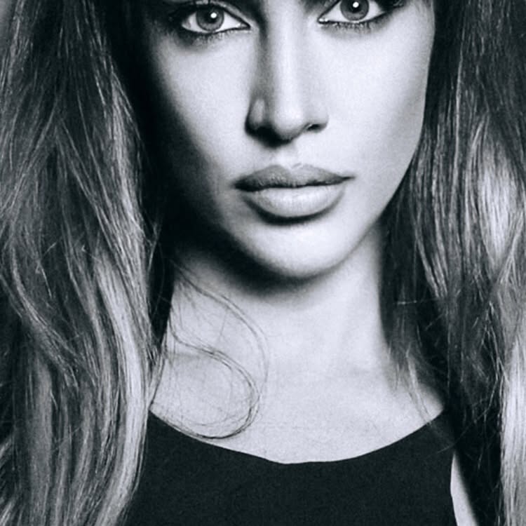 Tuğba Ekinci ardent nudes