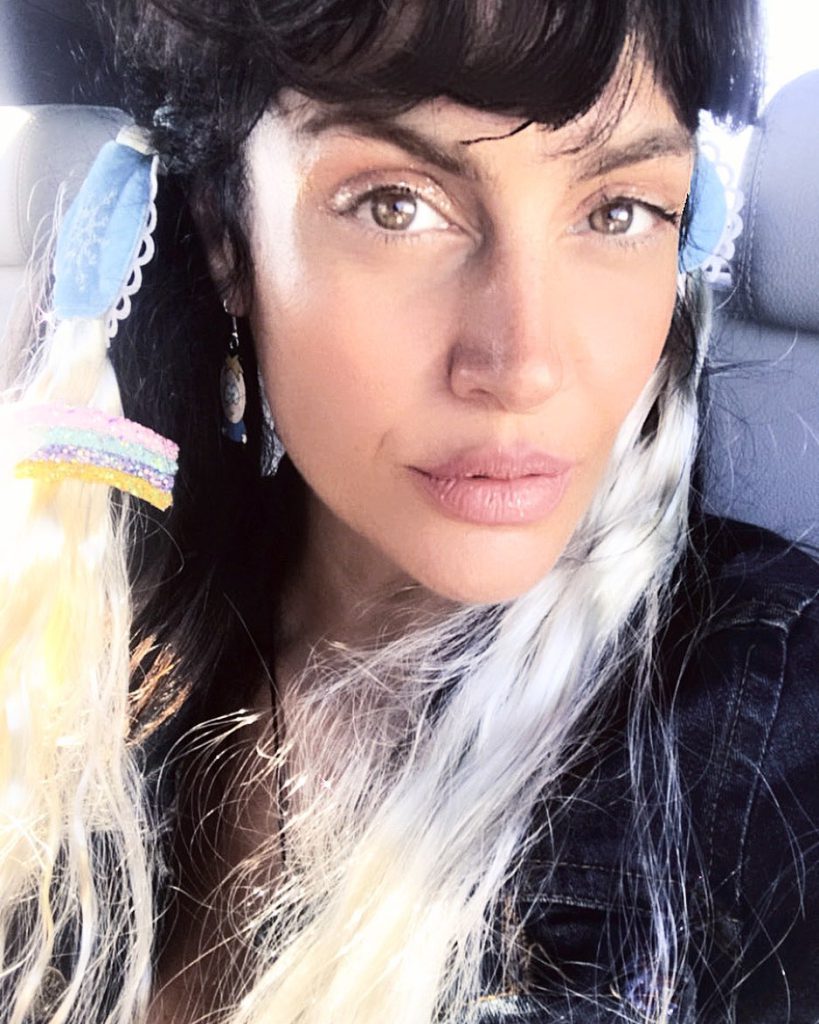 Tuğba Ekinci depicts fire sexy