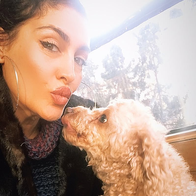 Tuğba Ekinci looks nude pics