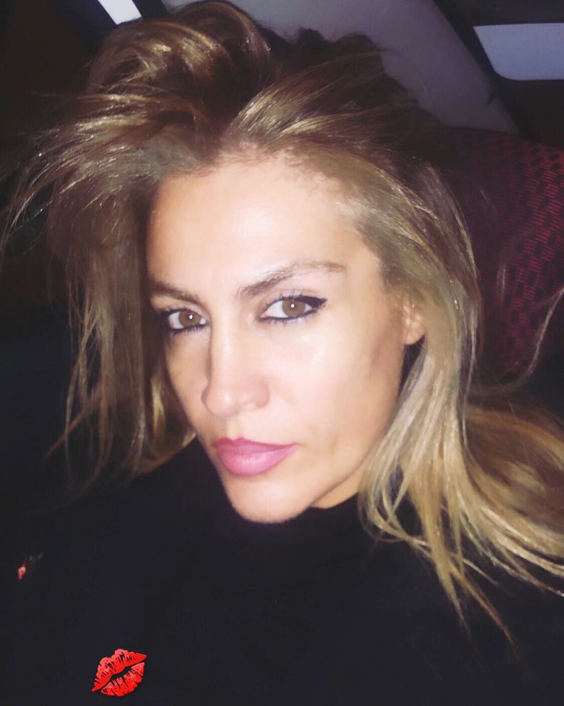 Tuğba Ekinci looks nudes