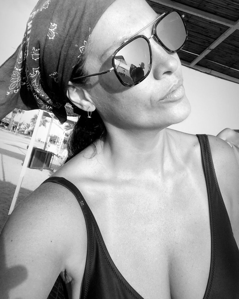 Tuğba Ekinci modeling hot images