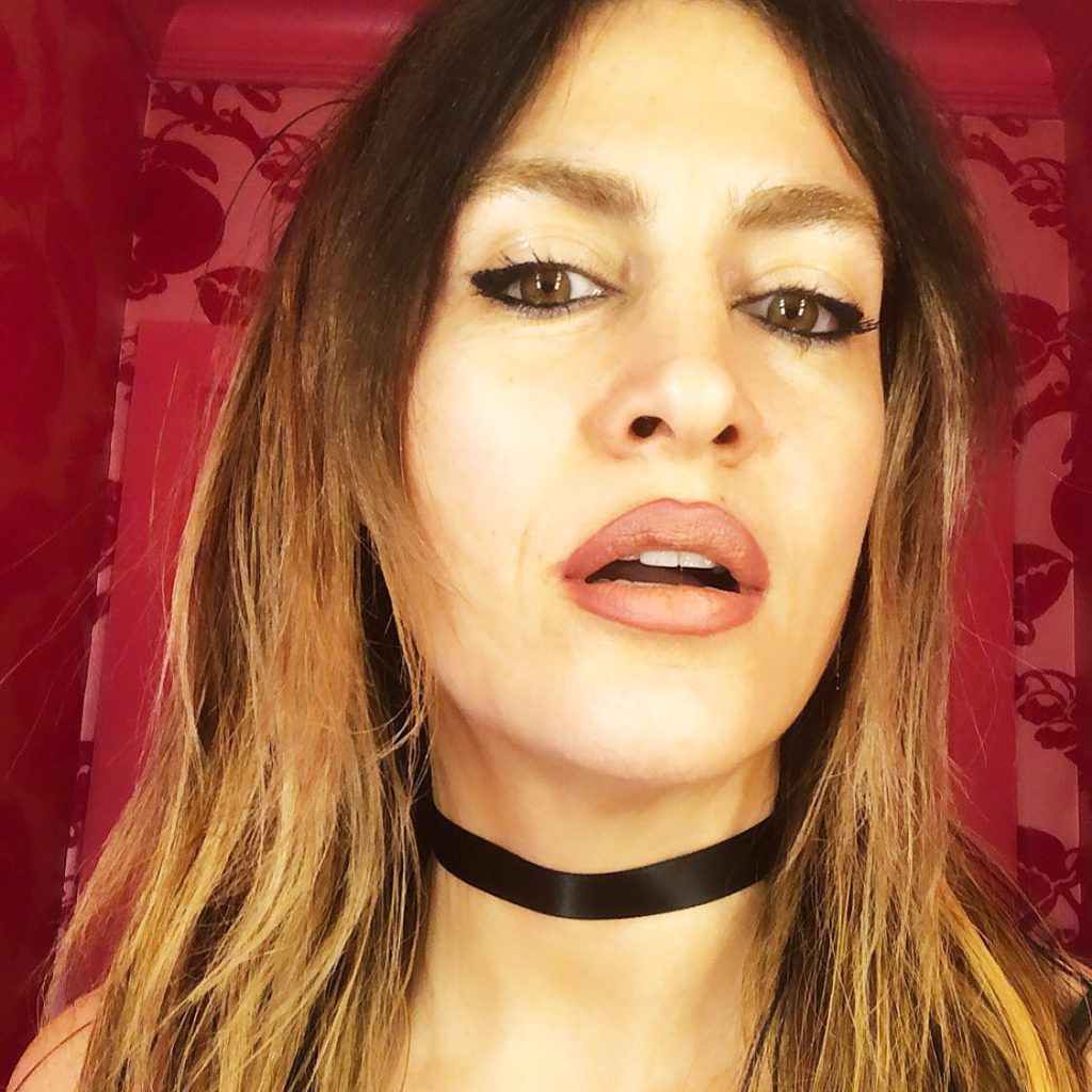 Tuğba Ekinci modeling naked