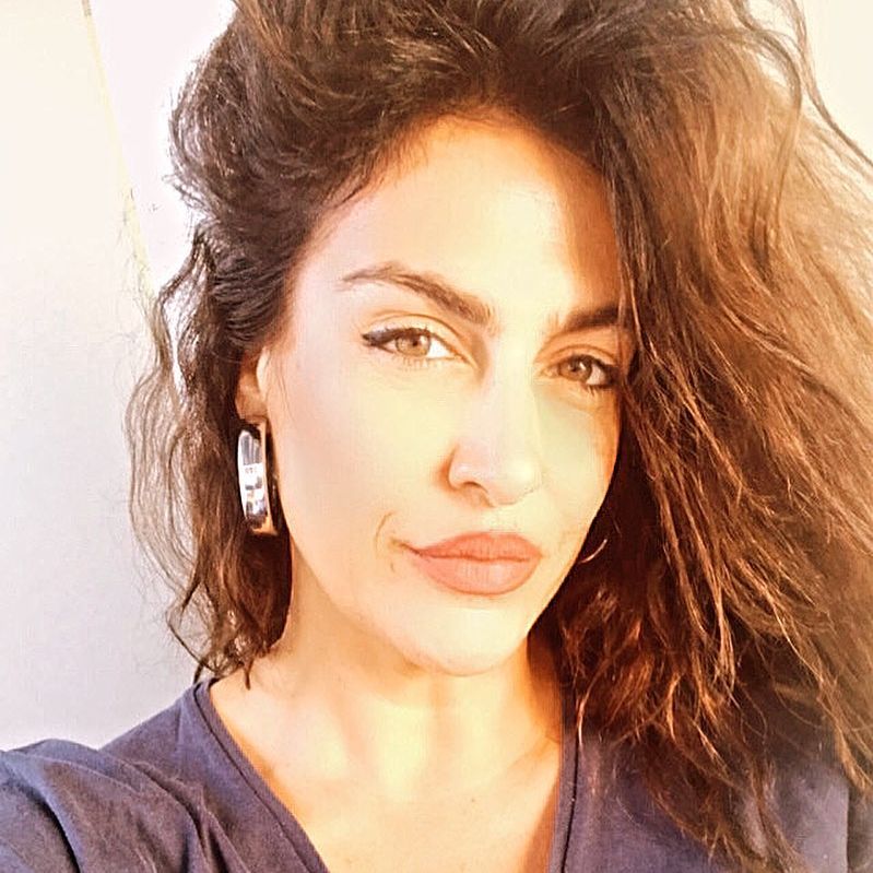 Tuğba Ekinci poses ass