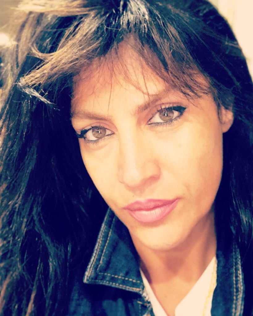 Tuğba Ekinci poses nude pics