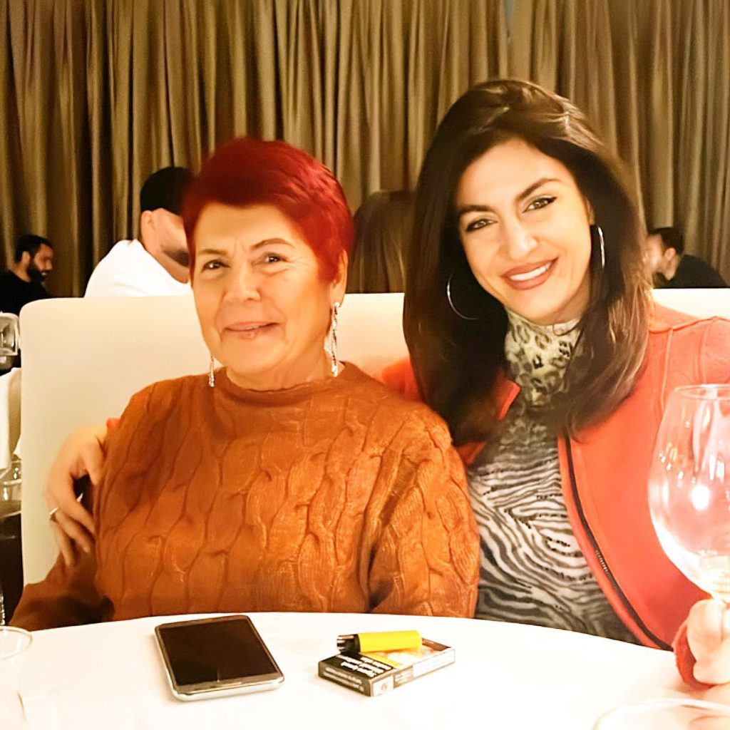 Tuğba Ekinci smiles fuck