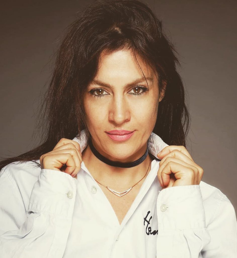 Tuğba Ekinci smiles sex scenes