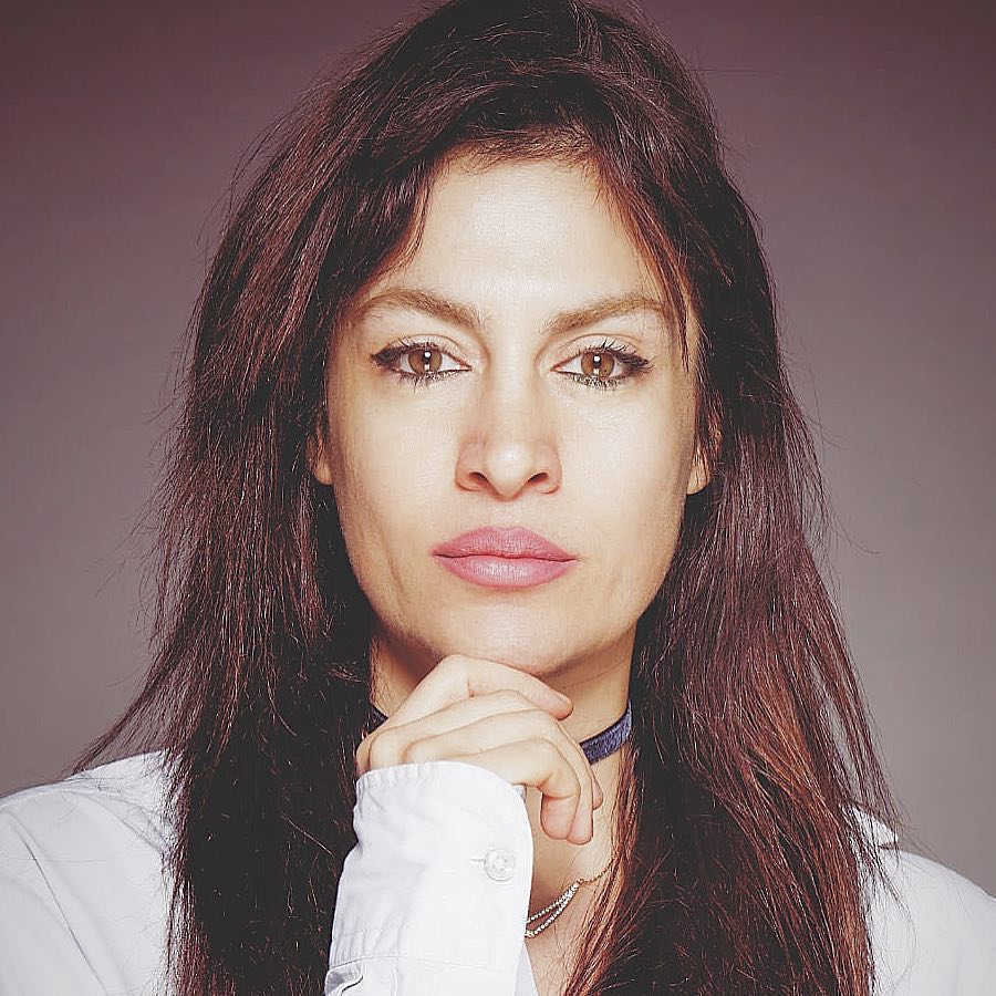 Tuğba Ekinci smiles xxx sex