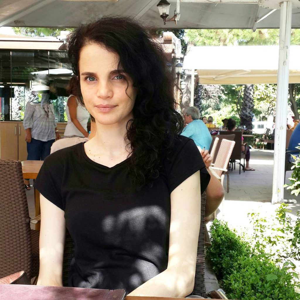 Tuğçe Kazaz depicts fire sex