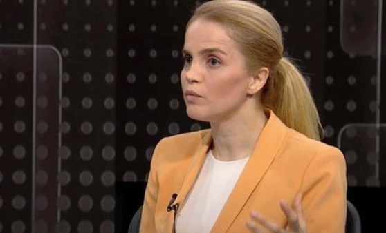 Tuğçe Kazaz looks hot xxx