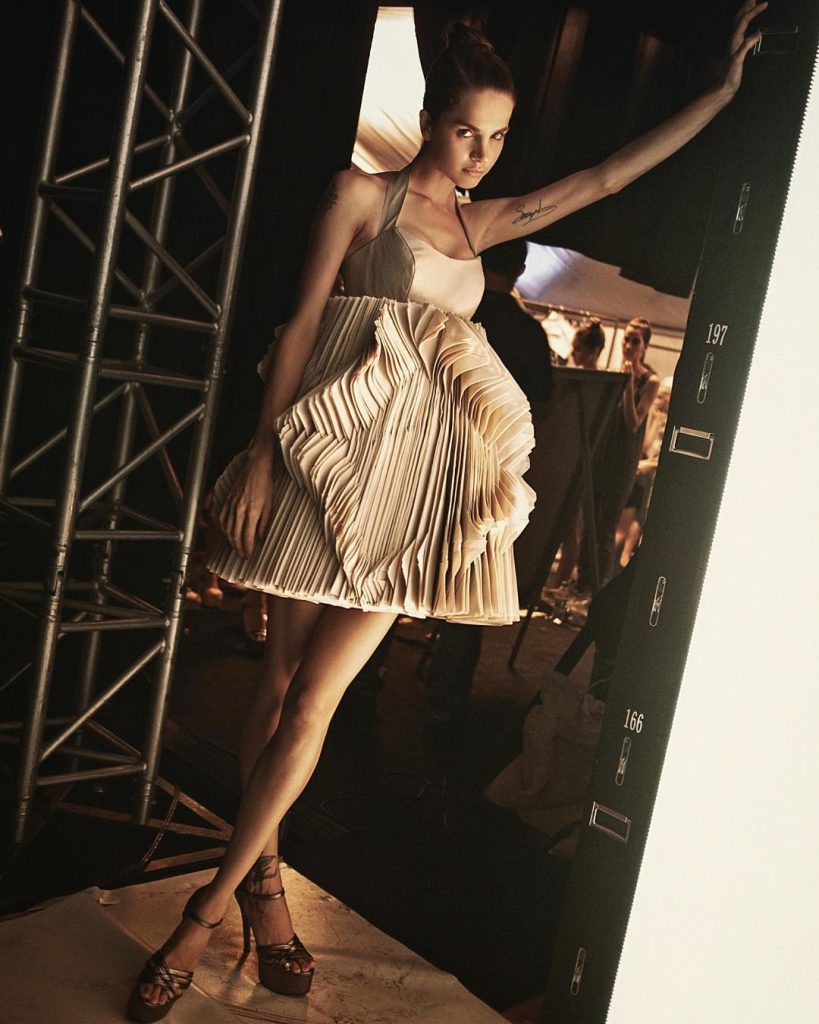 Tuğçe Kazaz smiles xxx sex