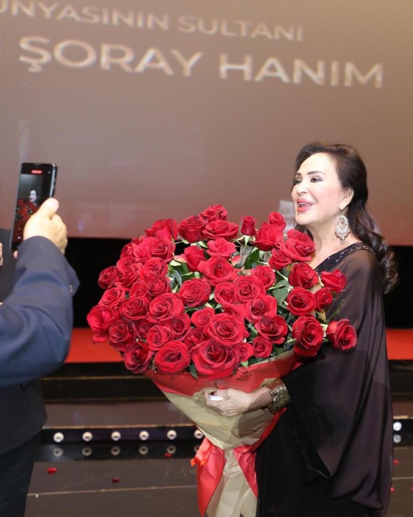 Türkan Şoray looks hot bikini