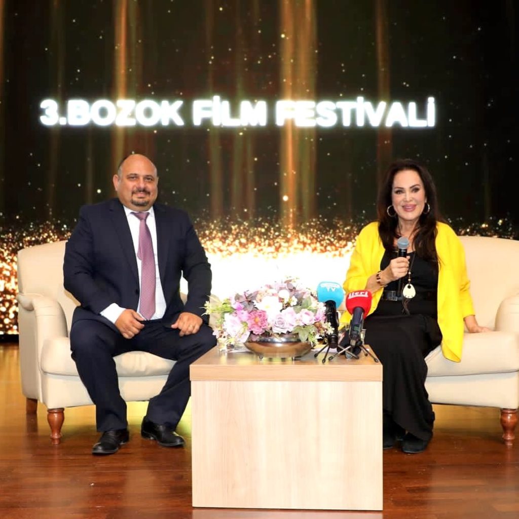 Türkan Şoray looks nude pics