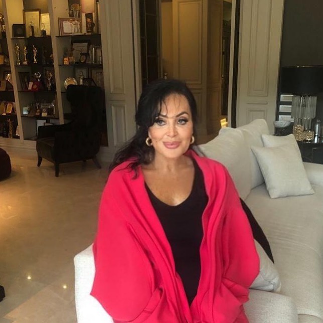 Türkan Şoray modeling fuck