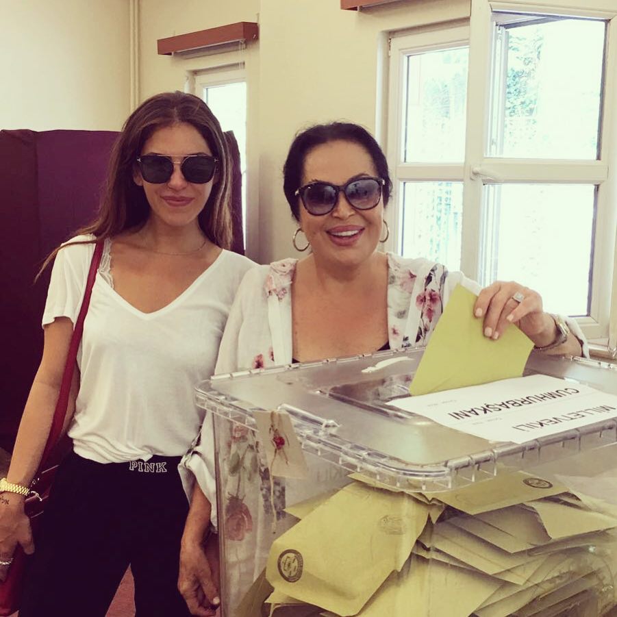 Türkan Şoray modeling naked