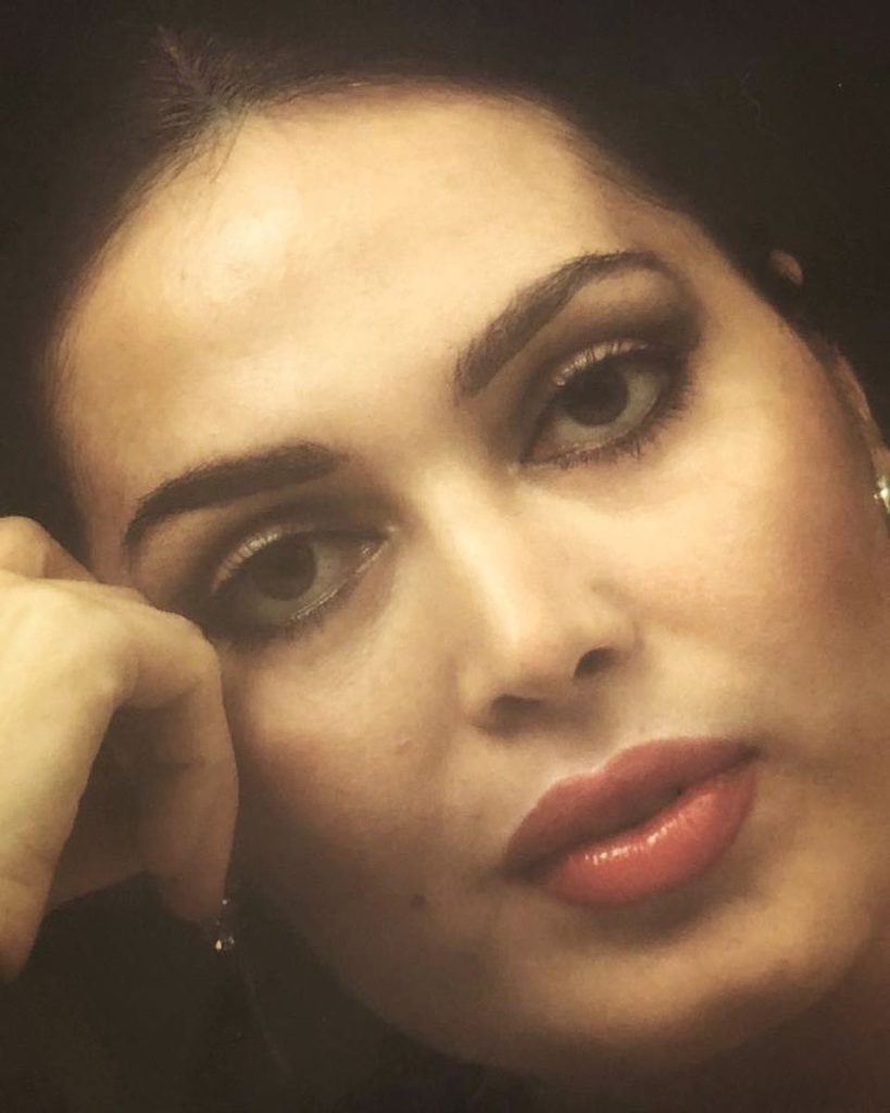 Türkan Şoray poses bikini