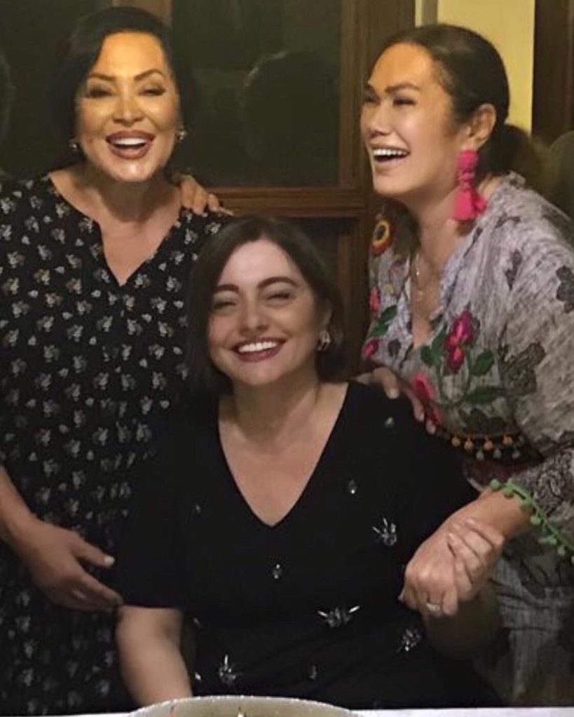 Türkan Şoray poses fuck