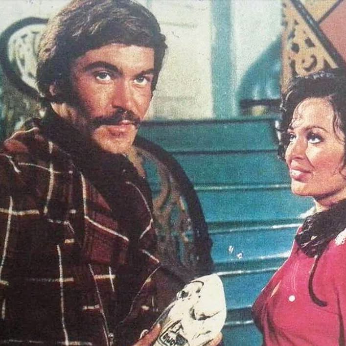 Türkan Şoray poses hot pics