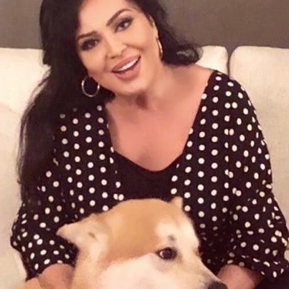 Türkan Şoray poses pussy