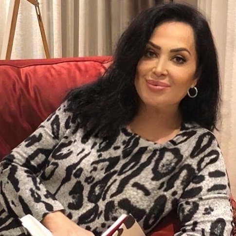 Türkan Şoray smiles hot images